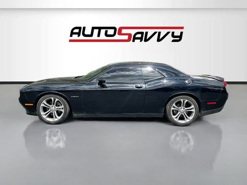 Used 2021 Dodge Challenger R/T RWD image 4