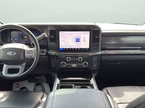 Used 2024 Ford F550 4x4 Crew Cab Super Duty image 21