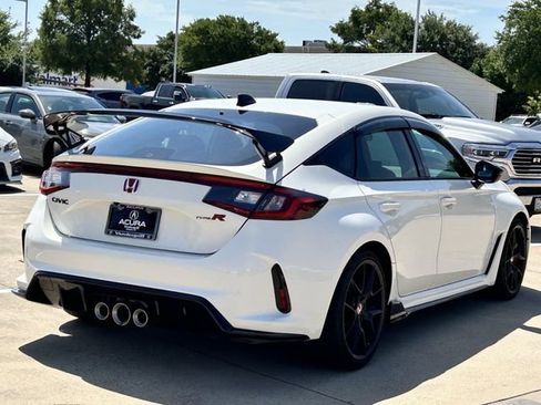 Used 2025 Honda Civic Type R image 4