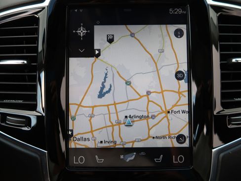 Used 2016 Volvo XC90 T6 Inscription w/ Vision Package AWD/4WD image 17