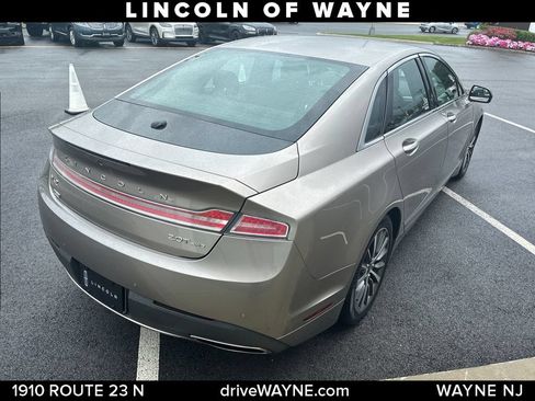 Used 2018 Lincoln MKZ Premiere AWD/4WD image 7