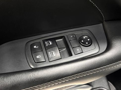 Used 2019 Dodge Challenger R/T Scat Pack w/ Plus Package RWD image 16