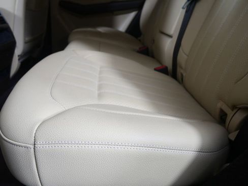 Used 2019 Mercedes-Benz GLE 400 4MATIC image 13