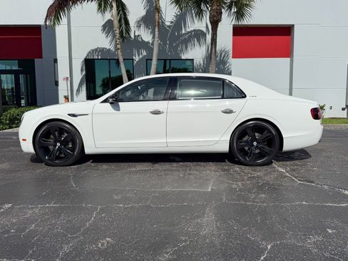 Used 2018 Bentley Flying Spur S W12 AWD/4WD image 14
