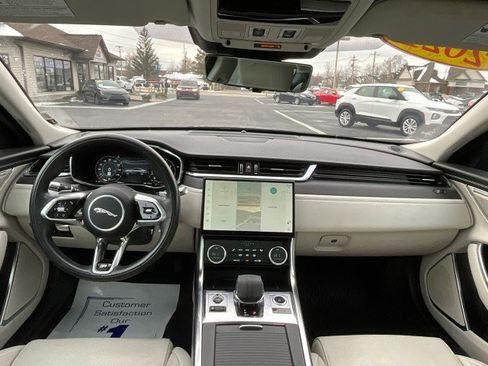 Used 2021 Jaguar XF R-Dynamic SE image 10