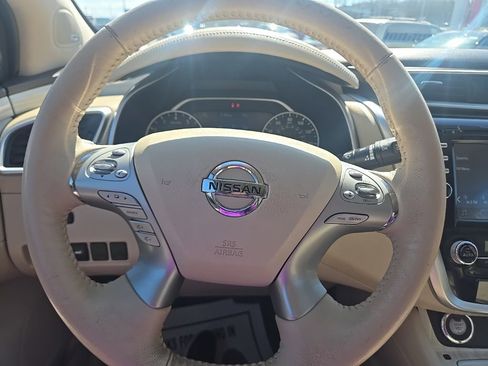 Used 2018 Nissan Murano Platinum image 17