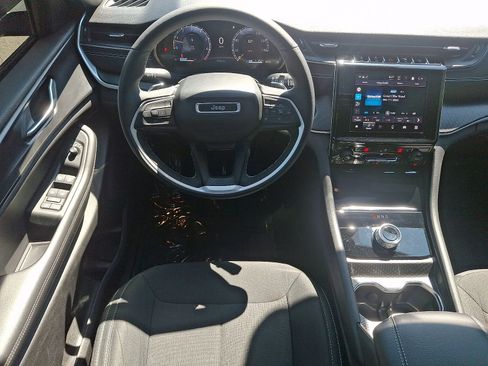 Used 2024 Jeep Grand Cherokee L Laredo w/ Luxury Tech Group I image 12