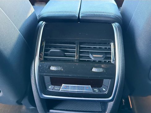 Used 2024 BMW X5 sDrive40i w/ Premium Package RWD image 19