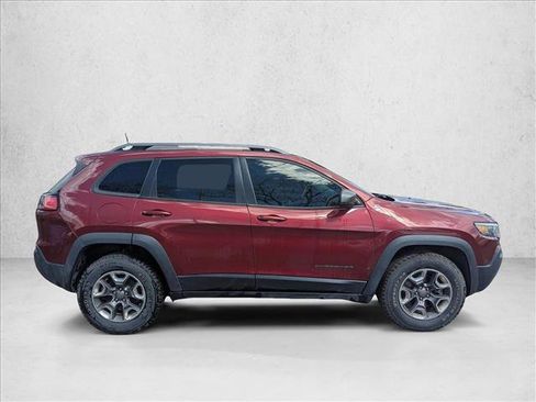 Used 2019 Jeep Cherokee Trailhawk image 4
