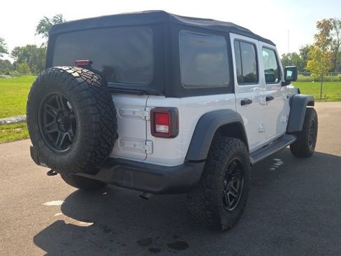 Used 2018 Jeep Wrangler Unlimited Sport S AWD/4WD image 8