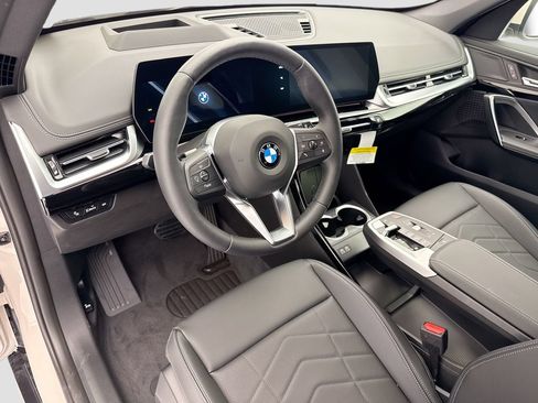 New 2026 BMW X1 xDrive28i w/ Technology Package AWD/4WD image 9