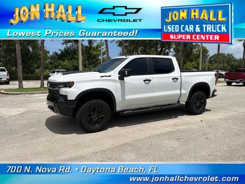 Used 2025 Chevrolet Silverado 1500 ZR2 w/ Technology Package AWD/4WD image 2