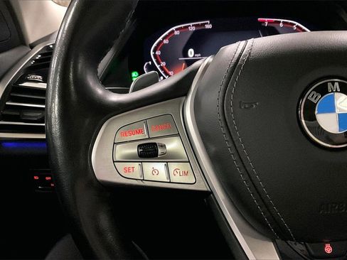 Used 2019 BMW X7 xDrive40i w/ Cold Weather Package image 17