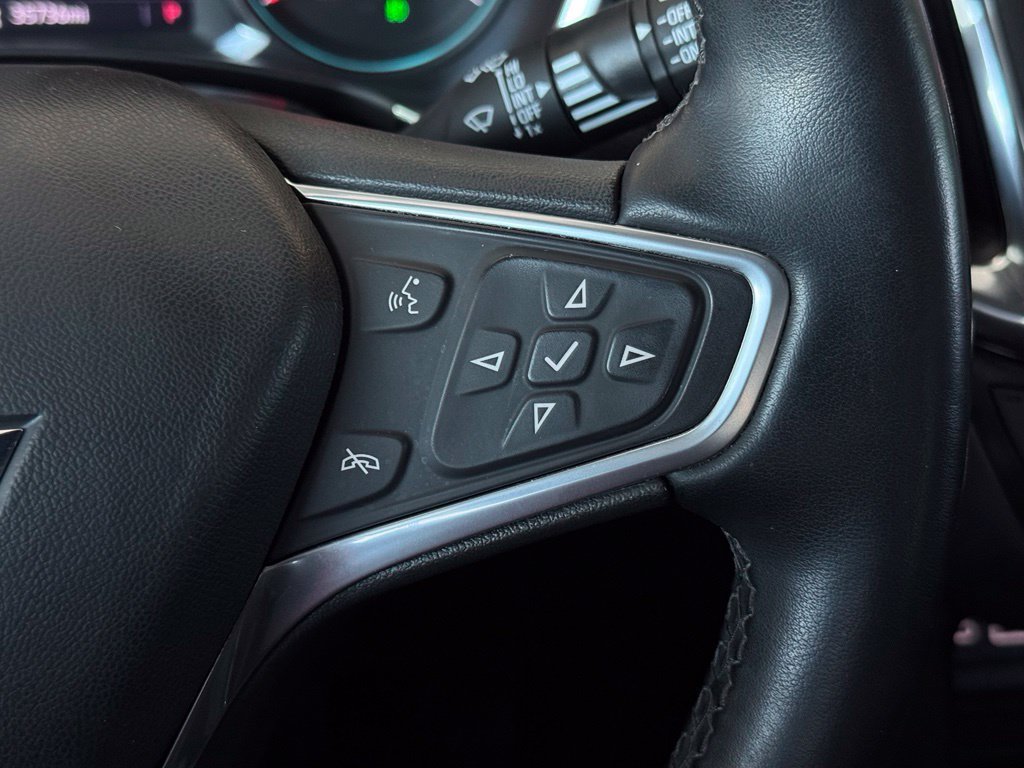 Used 2023 Chevrolet Equinox Premier FWD image 36