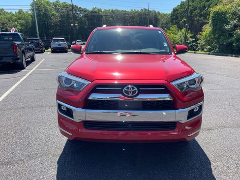 Used 2022 Toyota 4Runner Limited RWD image 2