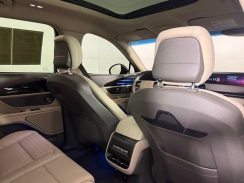 Used 2024 Lincoln Nautilus Reserve w/ Equipment Group 202A image 29