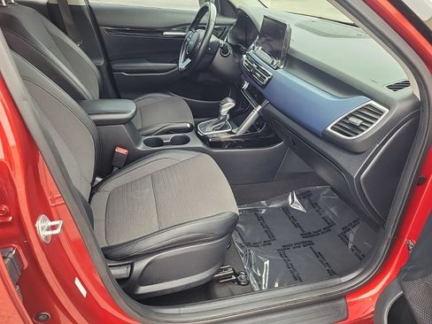 Used 2022 Kia Seltos S FWD image 12