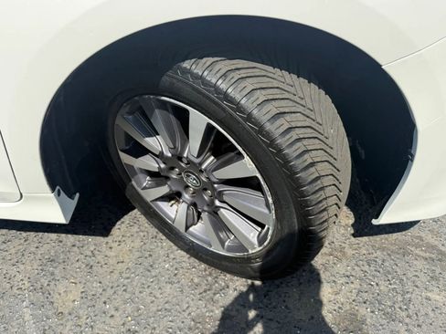 Used 2018 Toyota Sienna XLE w/ XLE Navigation Package AWD/4WD image 51