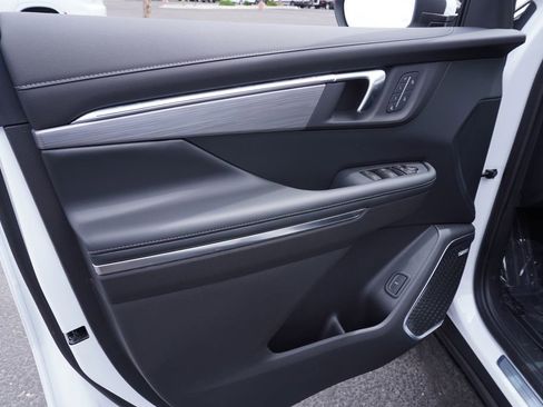 New 2026 Buick Enclave Preferred w/ Power Package image 15