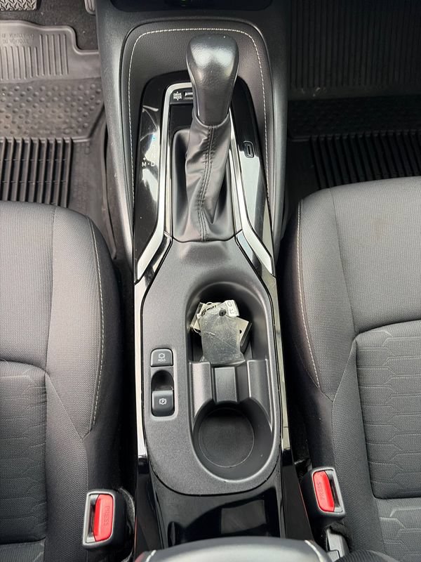 Used 2025 Toyota Corolla SE w/ SE Package FWD image 25