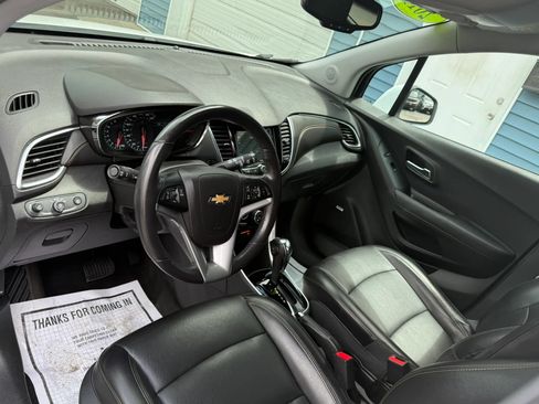 Used 2019 Chevrolet Trax Premier AWD/4WD image 9