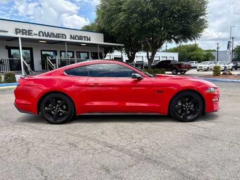 Used 2022 Ford Mustang GT Premium w/ Equipment Group 401A RWD image 2