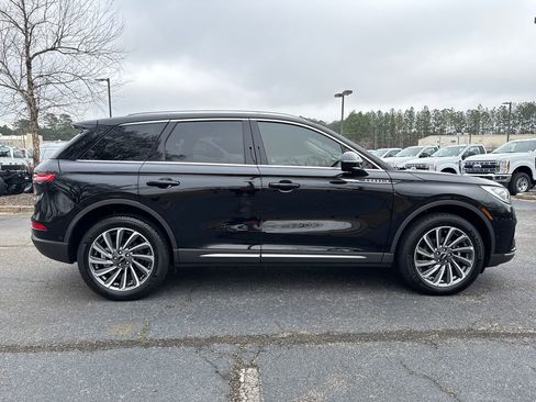 Certified 2023 Lincoln Corsair Reserve w/ Equipment Group 202A image 4