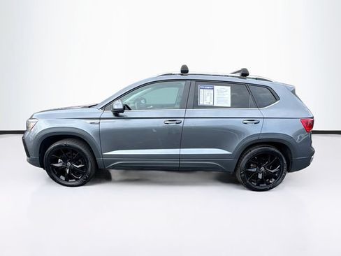 Used 2022 Volkswagen Taos SE FWD image 5