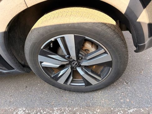 Certified 2023 Nissan Rogue SL w/ SL Premium Package AWD/4WD image 8
