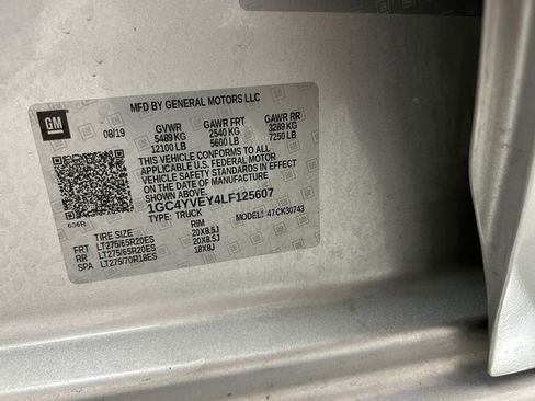 Used 2020 Chevrolet Silverado 3500 High Country w/ Technology Package image 20