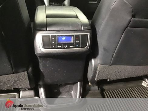 Used 2017 Toyota Highlander XLE image 21