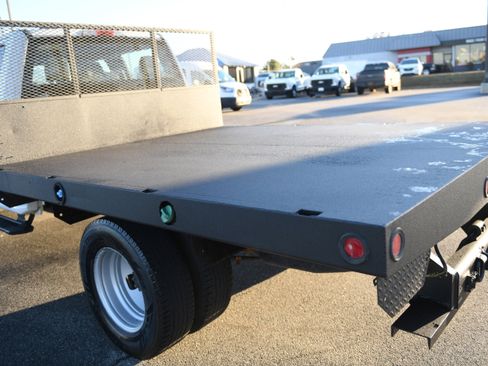 Used 2020 Ford F350 XL w/ Power Equipment Group image 13