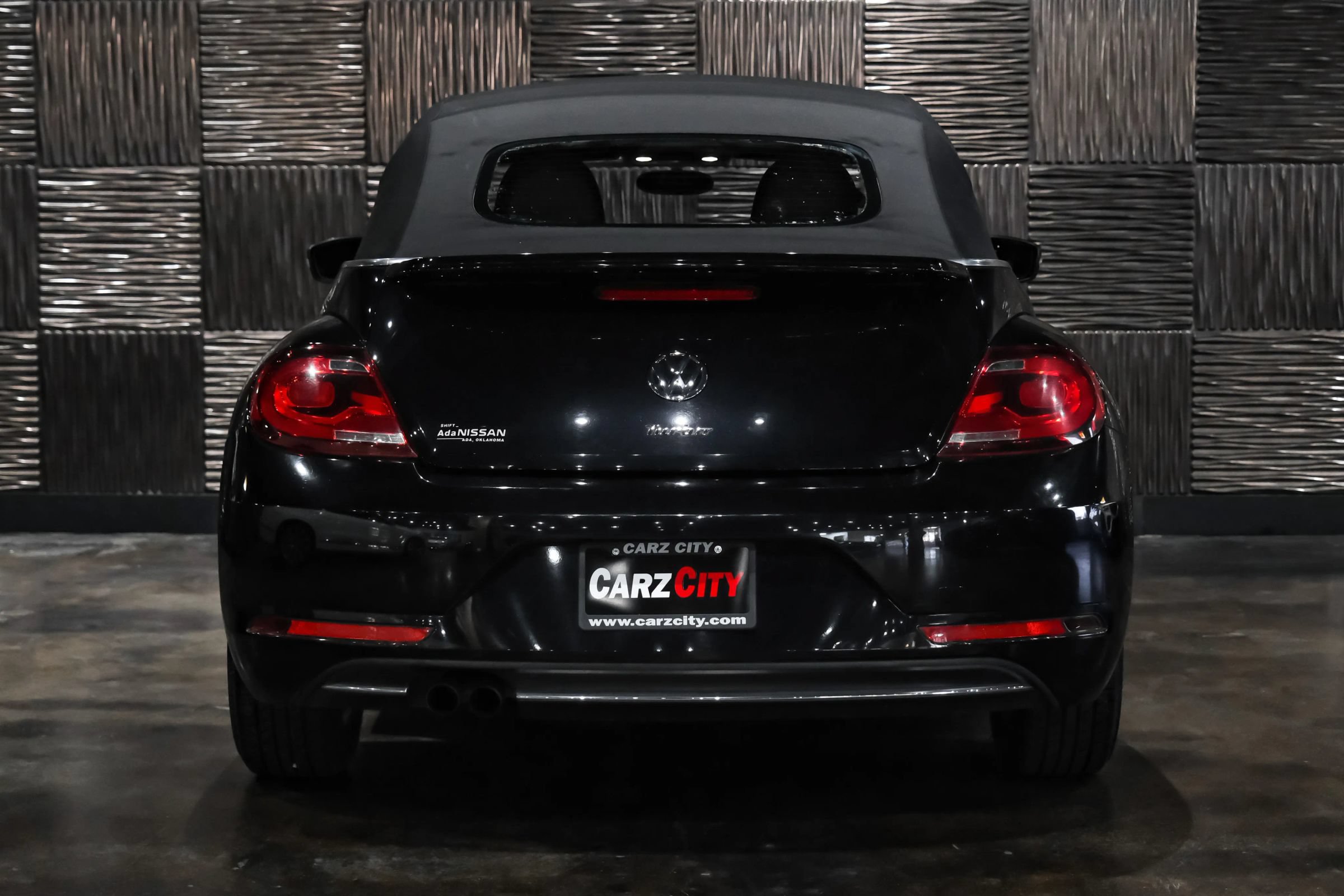 Used 2018 Volkswagen Beetle 2.0T Coast FWD image 16