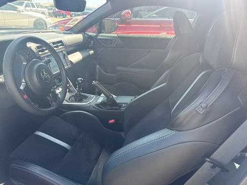 Used 2023 Toyota GR86 Premium RWD image 7