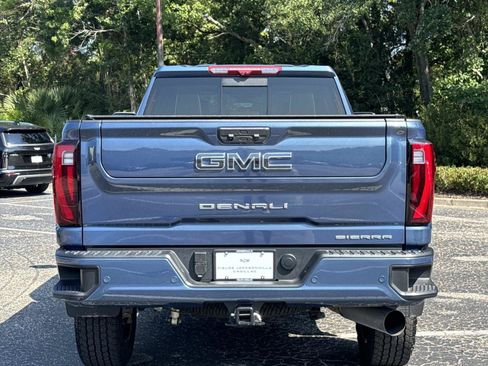 Used 2026 GMC Sierra 2500 Denali Ultimate AWD/4WD image 4