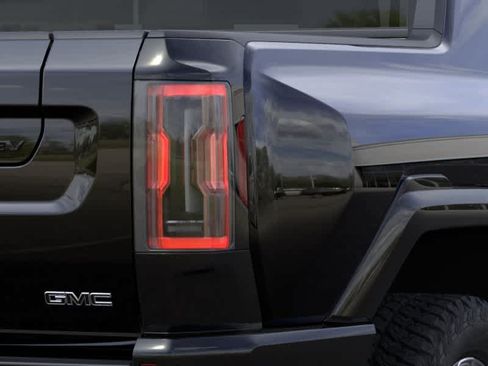 New 2026 GMC Hummer EV 4x4 Crew Cab w/ LPO, Sport Package image 11
