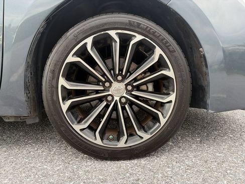 Used 2016 Toyota Corolla S FWD image 27