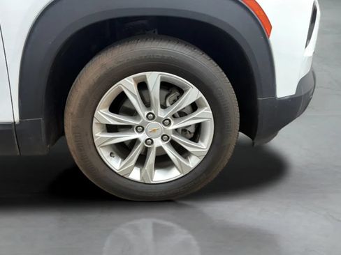 Used 2023 Chevrolet TrailBlazer LS FWD image 24