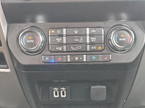 Used 2019 Ford F150 Lariat AWD/4WD image 19