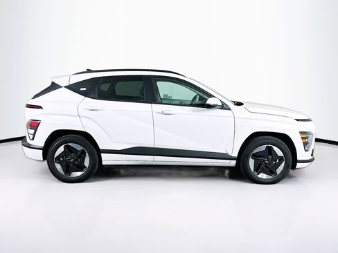 Used 2024 Hyundai Kona SEL FWD image 10