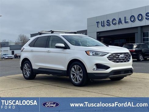 Used 2019 Ford Edge Titanium image 1