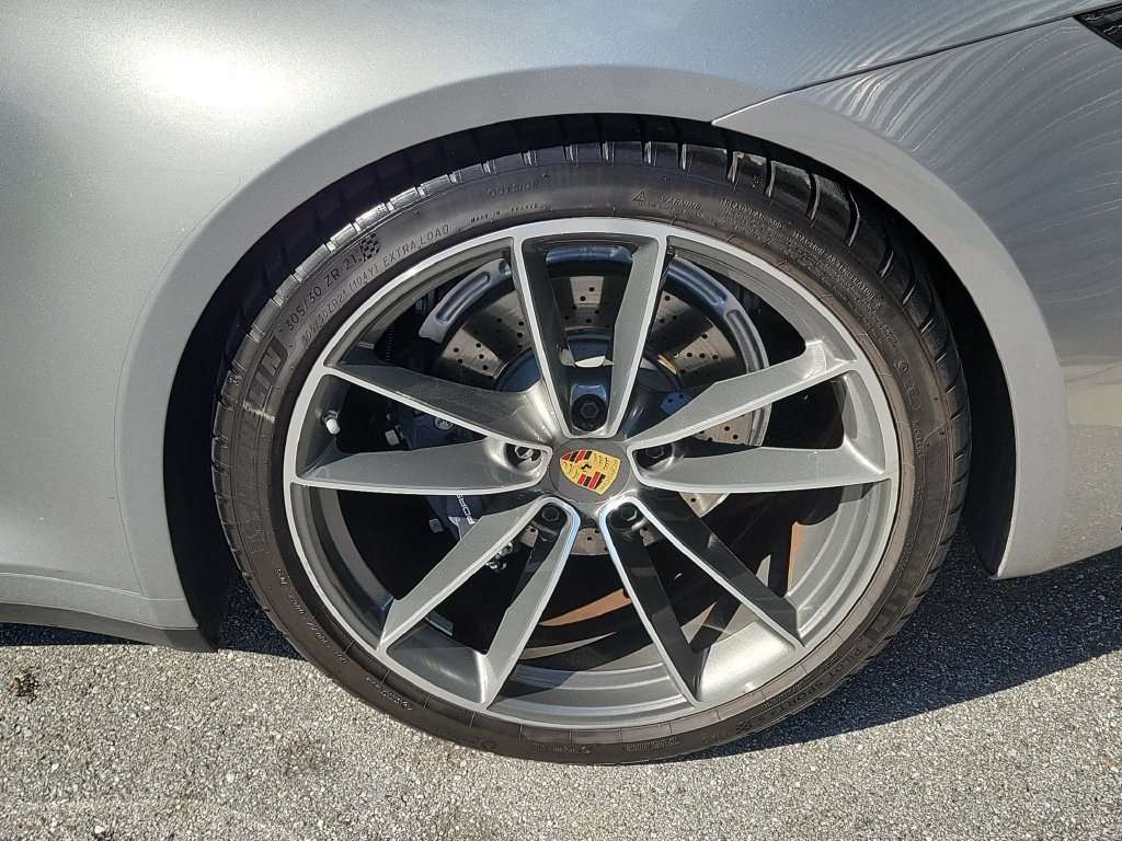 Certified 2024 Porsche 911 Carrera RWD image 11
