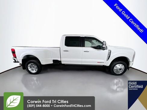 Used 2024 Ford F450 Limited w/ FX4 Off-Road Package image 19