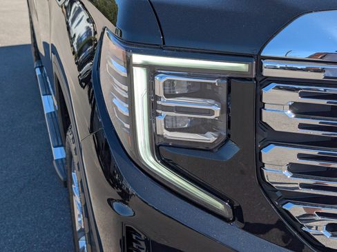 New 2026 GMC Sierra 1500 Denali w/ Technology Package AWD/4WD image 4