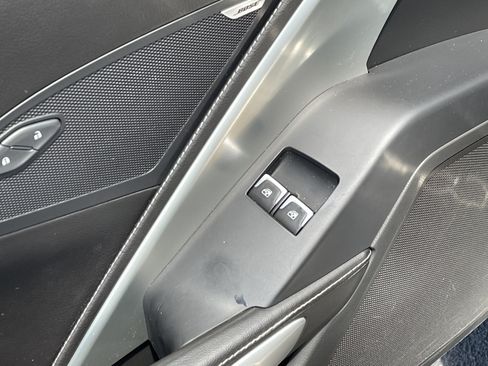 Used 2016 Chevrolet Corvette Stingray Coupe w/ Carbon Flash Badge Package RWD image 19