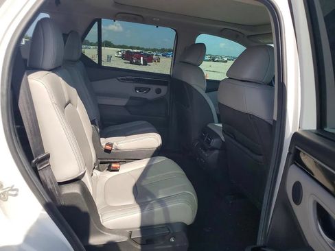 Used 2025 Honda Pilot Touring image 10