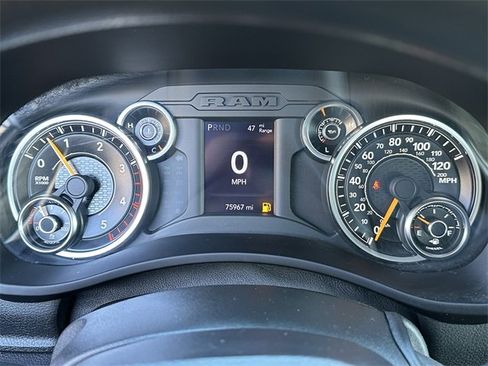 Used 2022 RAM 3500 Tradesman w/ Chrome Appearance Group image 32