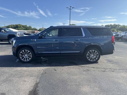 New 2026 GMC Yukon XL Denali w/ Denali Reserve Package AWD/4WD image 6