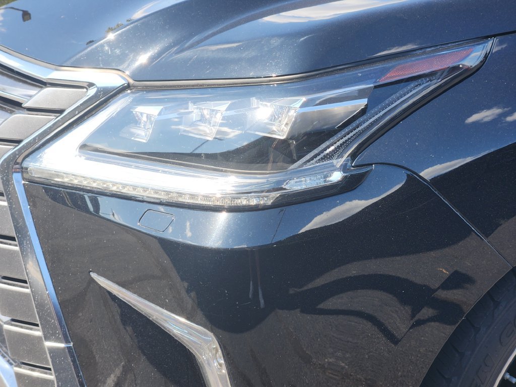 Used 2021 Lexus LX 570 4WD w/ Luxury Package image 10