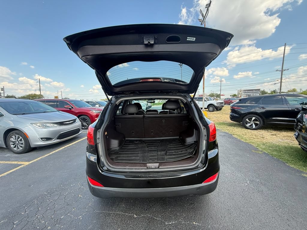 Used 2010 Hyundai Tucson GLS w/ Popular Equipment Pkg 2 FWD image 5